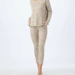 Glyder Lounge Long Sleeve in Oatmilk Leopard - women -Premium Sales 105673b64a424b5d85df7e1398a0aca2 1080x