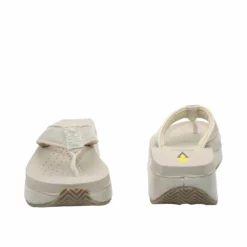 Volatile Mini Croco Wedge Flip Flop In Off White - women -Premium Sales 174eb4707e9645f99d997d5e1b09ae6a 1080x