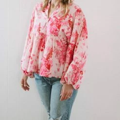 Victoria Dunn Middleton Blouse in Secret Garden - women 11 Victoria Dunn Middleton Blouse in Secret Garden - women -Premium Sales 21833197d01d4c1cb4000c8e9898f75a 36f7fca2 0f63 4471 a35c 4809936ace62 1080x