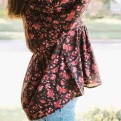 Victoria Dunn Middleton Blouse in Chinoiserie - women 7 Victoria Dunn Middleton Blouse in Chinoiserie - women -Premium Sales 63326825280948ab9961b3925421a57b a796631d e9a1 47a7 8e81 ae00217cfc68 1080x