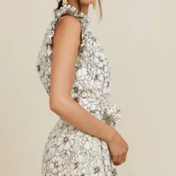 Christy Lynn Diandra Short in Etched Floral - women -Premium Sales 79f3d96445d949f9be5614478f450b8c fc4d9ba7 d2f1 4180 9a90 82360d26ded5 1080x