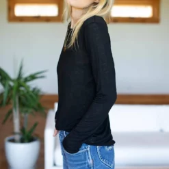 Emerson Fry Emerson Crewneck Top in Black - women 7 Emerson Fry Emerson Crewneck Top in Black - women -Premium Sales 7eaf694fad954ba08ad4e99ef2028c25 1fdd35df bb08 4a04 bc69 2f614cc0437b 1080x