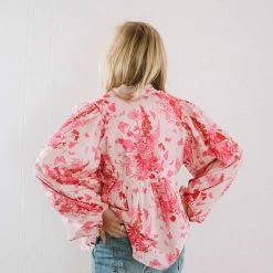 Victoria Dunn Middleton Blouse in Secret Garden - women 13 Victoria Dunn Middleton Blouse in Secret Garden - women -Premium Sales a8acf87b00c44ae2be2460a97ca81df9 f09a5aa9 80d6 4c19 8e43 68e81cefa88d 1080x