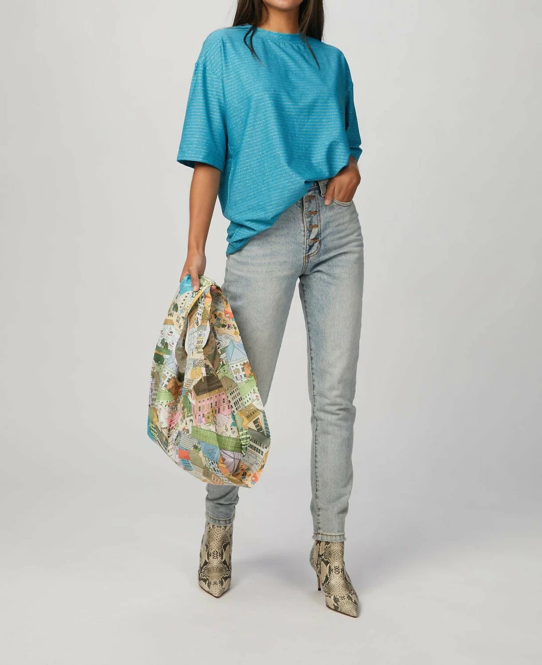 Stine Goya Boris T-Shirt in Turquoise - women 2 Stine Goya Boris T-Shirt in Turquoise - women