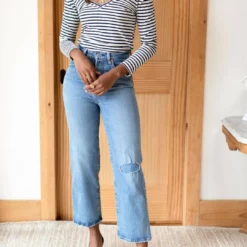 Emerson Fry Long Sleeve Puff Top in Navy Stripe - women -Premium Sales beab0a95ee944b3bb60a2a0e055a6bb1 2fd70ca7 b073 491b 9ca7 e3fcf7af1018 1080x