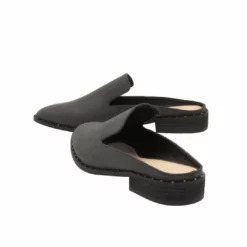 Volatile Austin Mule Slide in Black - women -Premium Sales edda0df108434398ae4f3cdbffac2d72 8fc439af 0c70 441e ad99 438235fa0a44 1080x